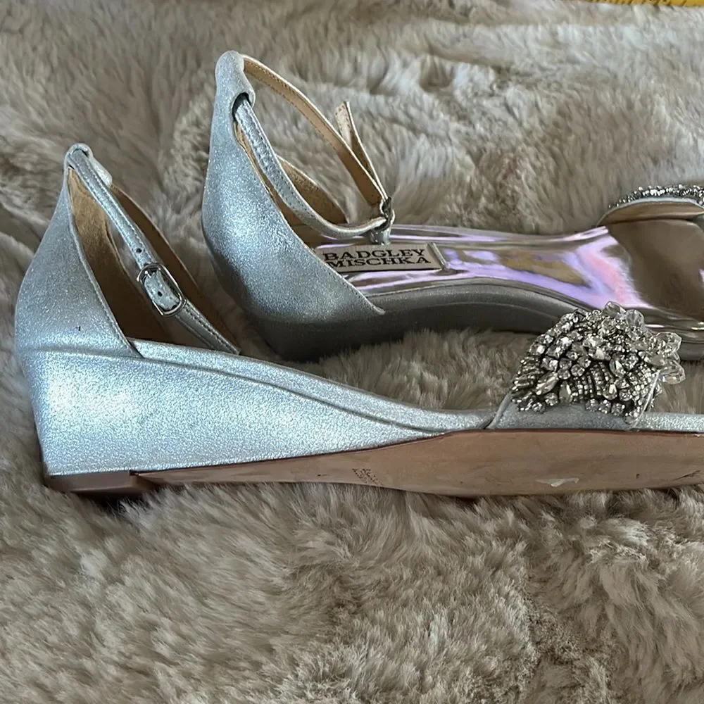 NWT Badgley Mischka Fiery Wedge Sandals Sz 8